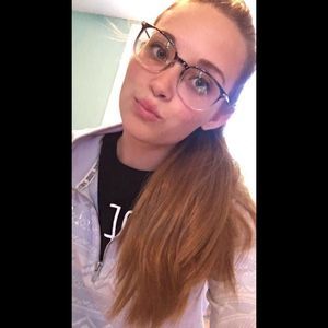 Meet your Posher, Gretchen